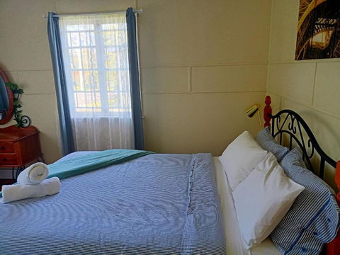 Quiet Private Central Cozy 3bdrm FREE Parking - QLD Tourism 1