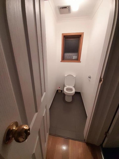 Quiet Room With Off Street Parking In Hobart - QLD Tourism 1