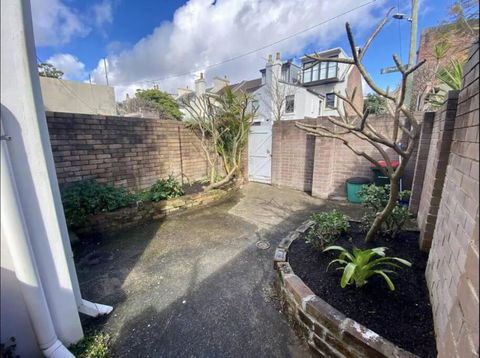 Rear Garden Suite - Queensland Tourism 1