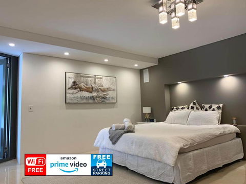 Putney Studio, Short Drive To Parklands & Olympic Park - QLD Tourism 2