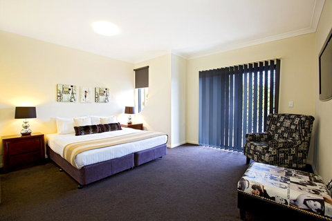 Astina Serviced Apartments - Central - Queensland Tourism 2