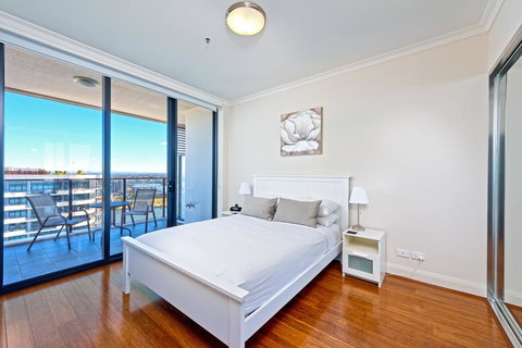 Astra Apartments Rhodes - Queensland Tourism 3