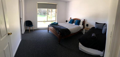 At HOME On HOLMES - Queensland Tourism 3