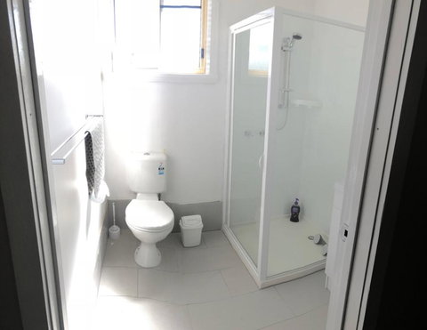 At HOME On HOLMES - Queensland Tourism 2