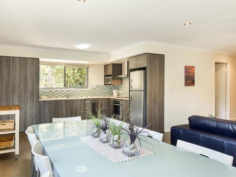 At Melaleuca 3 - Queensland Tourism 3