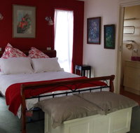 At the Gallery - Queensland Tourism