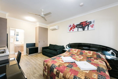 Athena Studio Units - QLD Tourism 1