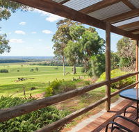 Augusta Sheoak Chalets - QLD Tourism