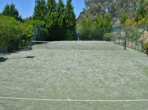 Aullywood Ringwood - QLD Tourism 1