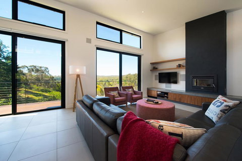 Aura House - QLD Tourism 3