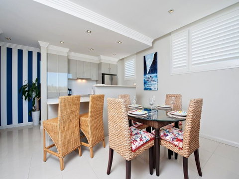 Aura Unit 12 - Shoal Bay - QLD Tourism 3