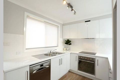 Austinmer On The Beach - QLD Tourism 2