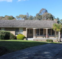 Australian Home Away  Doncaster Grange Park - Queensland Tourism