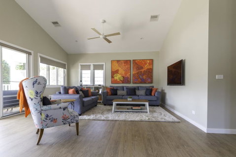 Autumn Home - Our Place At Bright - Queensland Tourism 2