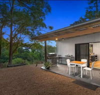 Avoca Beach and Bush - QLD Tourism