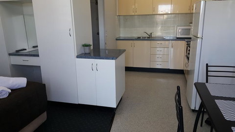 AZA Motel - QLD Tourism 3