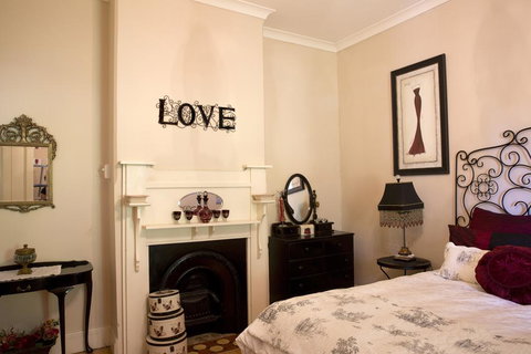 Azalea Cedar-Rose Barossa Valley Villa - Queensland Tourism 2