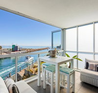 Azure Bliss Family escape opposite beach with heated pool access - Queensland Tourism