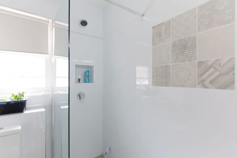 B5 Close To Nedlands, Cafes, Swan River, SCGH & UWA - QLD Tourism 3