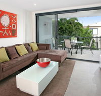 Back of the Block Bulimba - Executive 3BR Bulimba apartment with leafy outlook - QLD Tourism