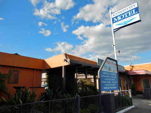Bairnsdale Kansas City Motel - QLD Tourism 0