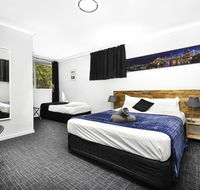 Bald Hills Motel - QLD Tourism