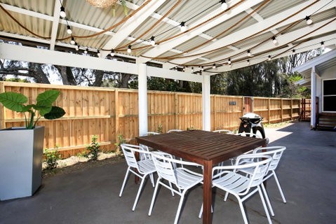 Balena @ Culburra - Pet Friendly - 1 Min Walk To Beach - QLD Tourism 1