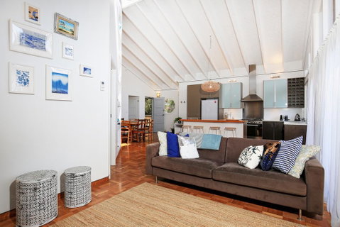 Balena @ Culburra - Pet Friendly - 1 Min Walk To Beach - QLD Tourism 0