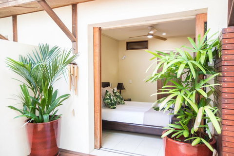 Bali Beach Villa - Port Douglas - QLD Tourism 0