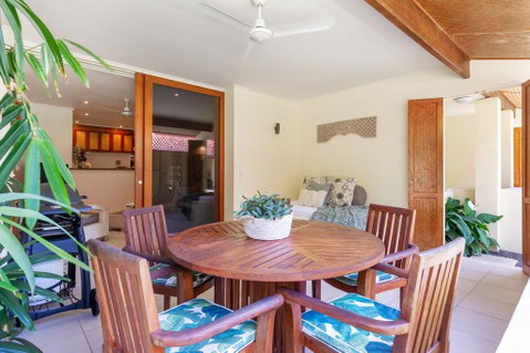 Balinese Beachfront Villa - QLD Tourism 2
