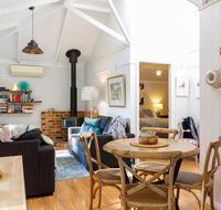 Bandalong Cottages - QLD Tourism