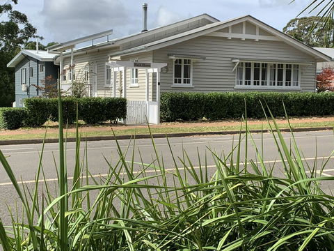 Bank House Tamborine Mountain - QLD Tourism 0