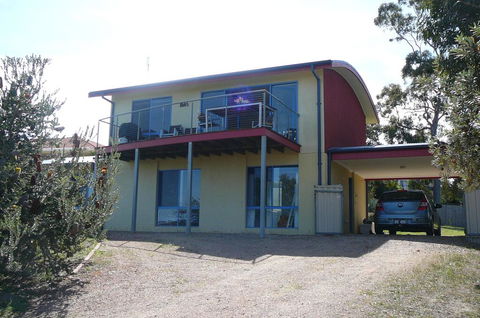 Banksia Waters - QLD Tourism 1
