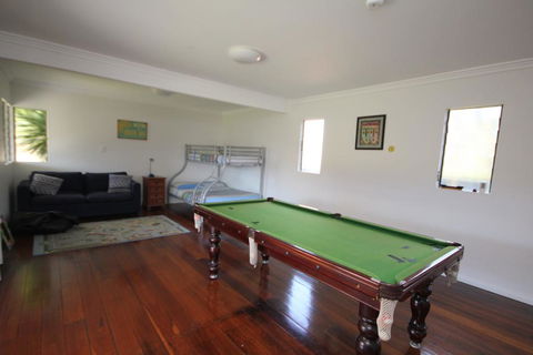 BANYANDAH 557 Ocean Drive NH - QLD Tourism 3