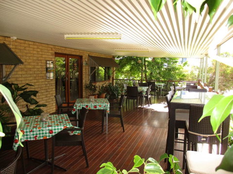 Barcaldine Country Motor Inn - QLD Tourism 0