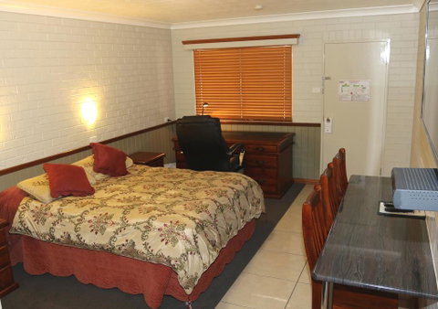 Barcaldine Country Motor Inn - QLD Tourism 2