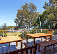 Barefoot Beach House - Queensland Tourism
