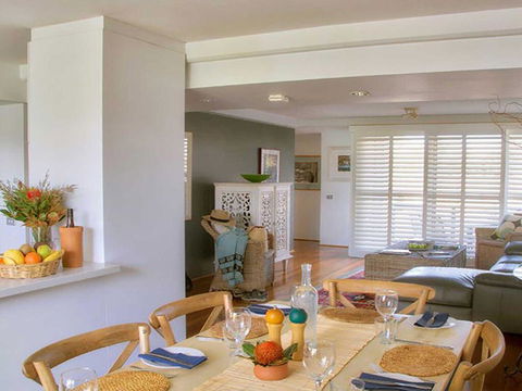 Barefoot' 7/44 Marine Drive - Fabulous Fingal Bay - QLD Tourism 1