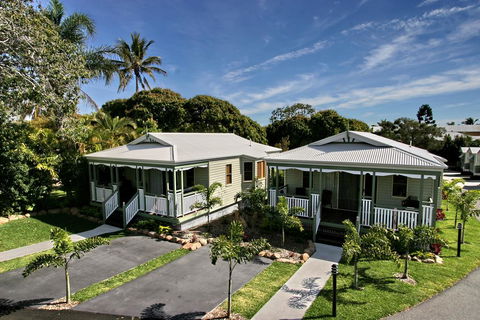 Barney Beach Accommodation - QLD Tourism 0