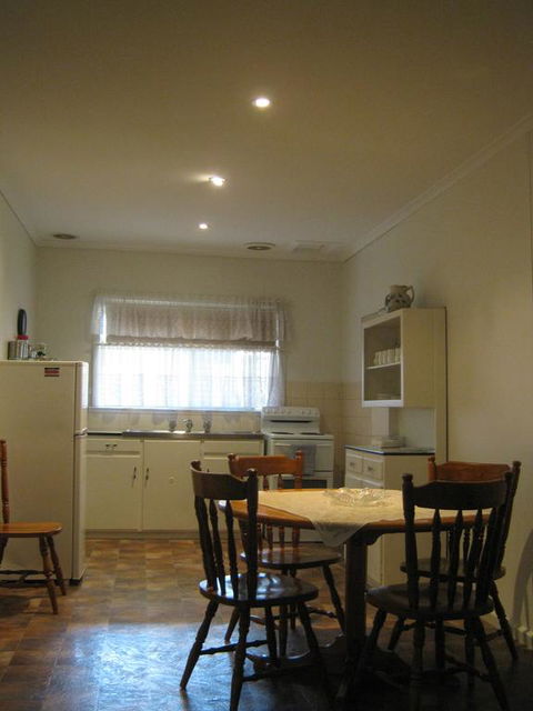 Basedow Units Tanunda - Queensland Tourism 1