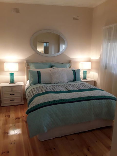 Bay Bell Cottage - Queensland Tourism 0