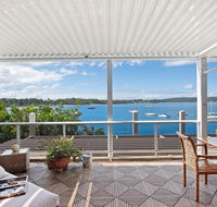 Bay Breeze Boutique Accommodation - Queensland Tourism
