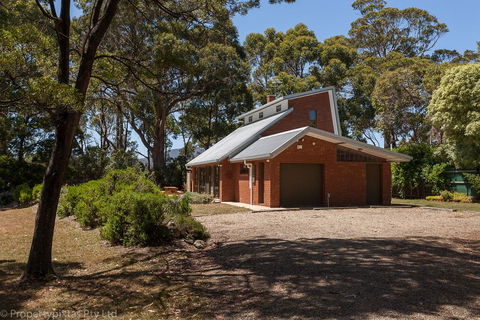 Bay Retreat Port Arthur - QLD Tourism 2