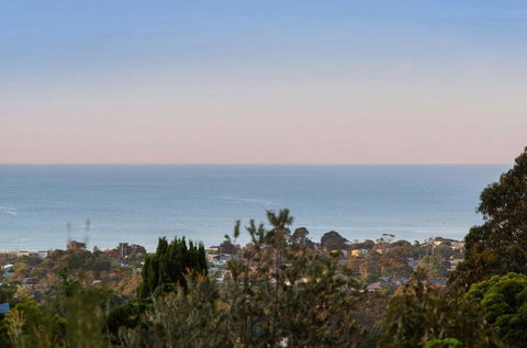 BAY VIEWS ON MANNA - DROMANA - QLD Tourism 3