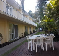 Bayshores Holiday Apartments - Queensland Tourism