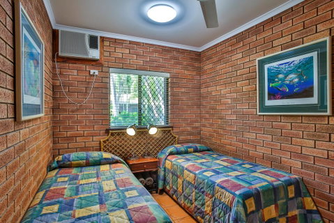 Bayside Holiday Apartments - QLD Tourism 2