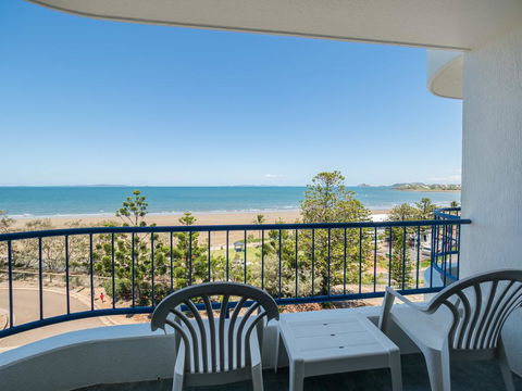 Bayview Tower - Queensland Tourism 2