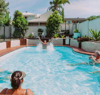 Beach  Bay Holiday Rental - Nelson Bay - QLD Tourism