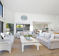 Beach 'Shac' on Parkway - QLD Tourism