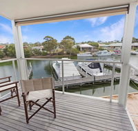 Beach 2 - waterfront villa and beach - QLD Tourism